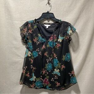 LC Laura Conrad Ruffle V Neck Top Size Small